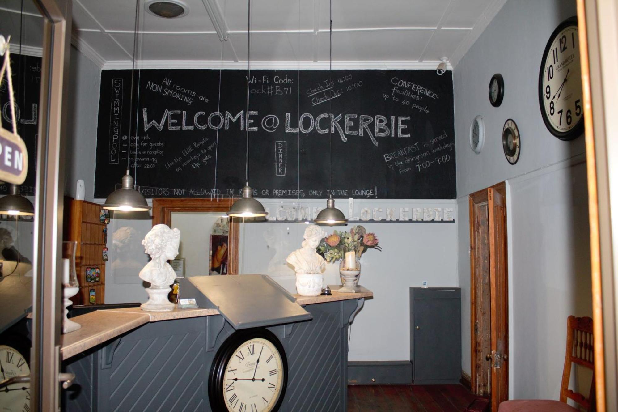 Lockerbie Lodge Vryburg Exteriör bild